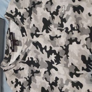 A Michael kor shirt